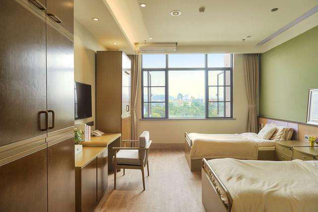 为什么敬老院住不满人？？？