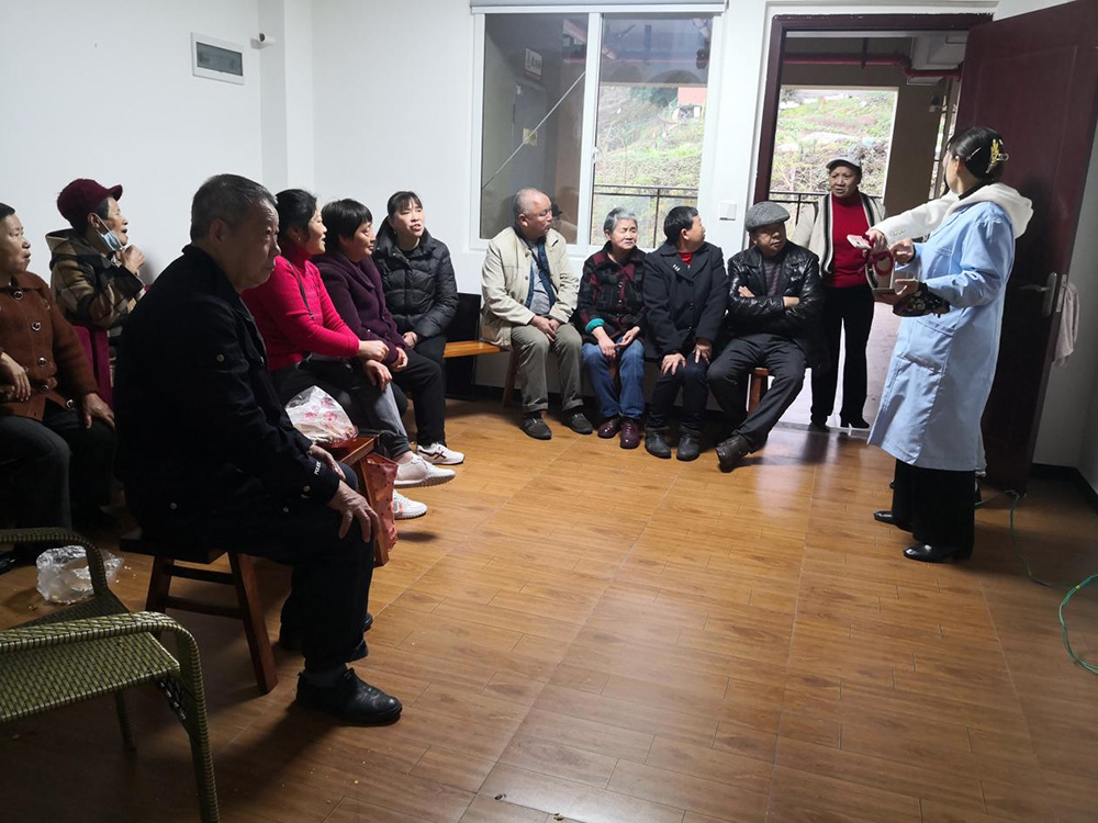 旅行学习 宣传政策—谷镇养老效劳中心组织旅行活动